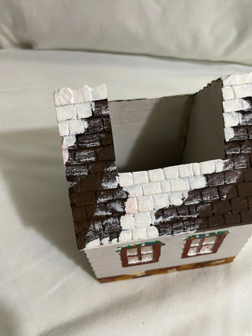 Hand Painted Wooden Christmas Cottage House Planter Trinket Holder Decor 4
